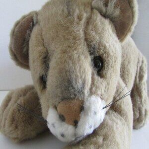 WESTCLIFF COLLECTION Lion Pouncing 6" tall short fur Stuffed Animal Plush